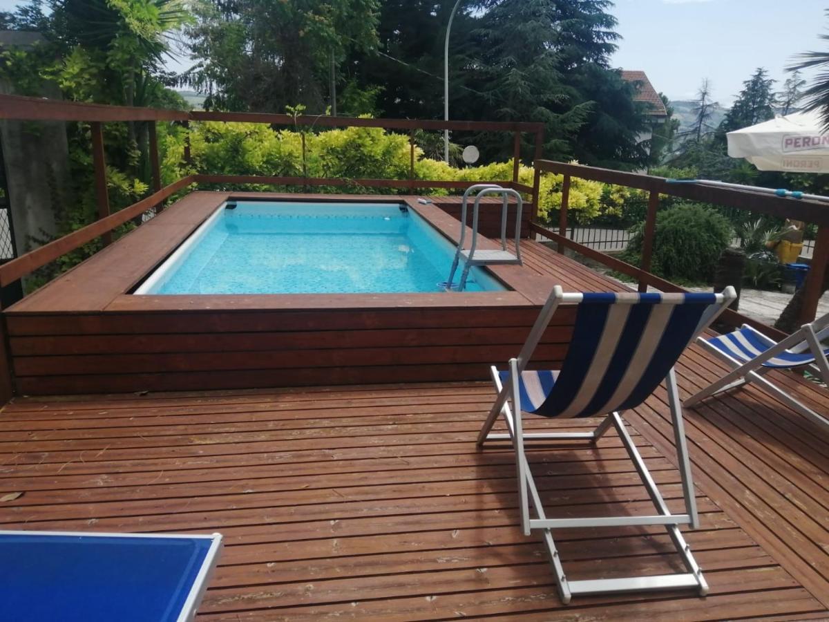 Villa Monti Colli del Tronto Екстериор снимка